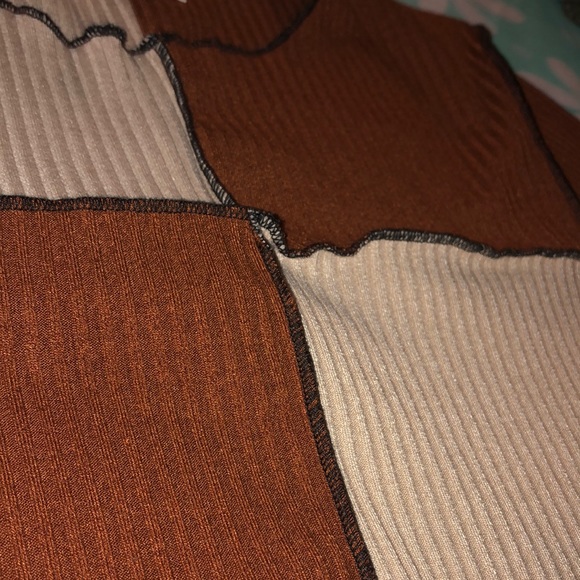 Top - Picture 2 of 3